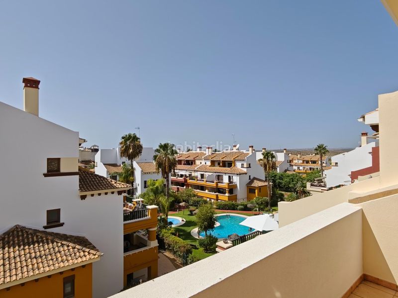 Foto 8bd08ce1-37cc-4446-9a0b-a3cb90ec099d. Duplex avec parking piscine dans Costa Esuri Ayamonte