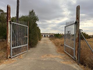 Masia  Carretera villar el 4. Ocasión en trigueros! finca rústica totalmente legalizada con ex