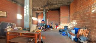 Local commercial à Avenida Elvas. Local en bruto en badajoz, cerca del viejo vivero