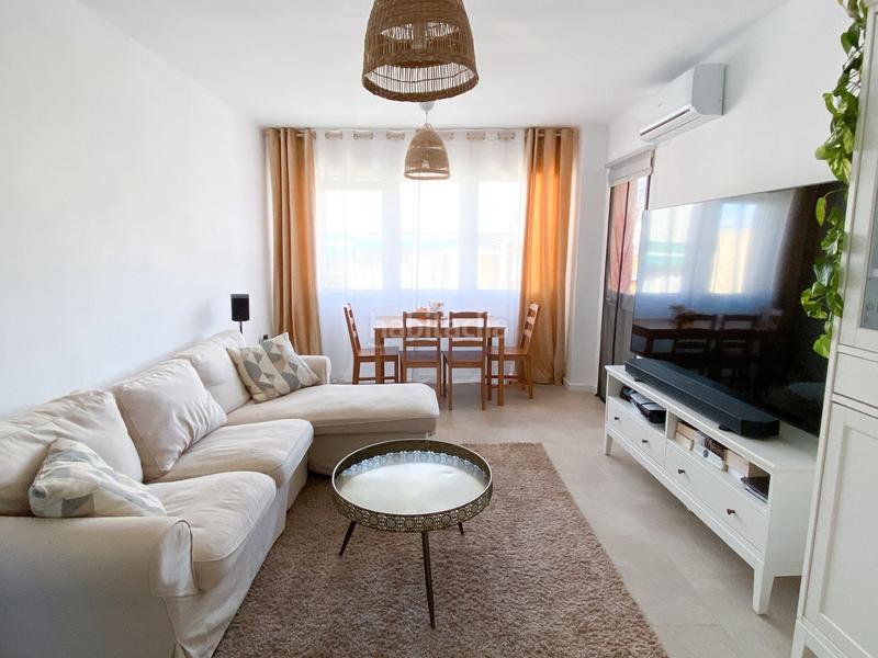 Foto 216b42ec-edc0-482e-b413-193bb165b698. Flat in calle lino 3 in Norte - Barrio del Pilar - El Reñidero Vélez - Málaga