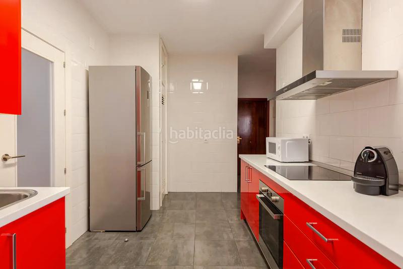 Foto c2ac1f17-10ae-4a40-aa55-42b6c4eb33b1. Alquiler apartamento magnífico apartamento reformado, situado en una ubicación céntrica e inmejorable. en Málaga