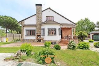 Chalet  Calle gavilán. Vivienda unifamiliar independiente en villanueva de la cañada