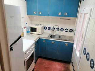 Appartement à Carrer de calderón de la barca 25. Piso- local, acondicionado y utilizado  como vivienda  desde hac