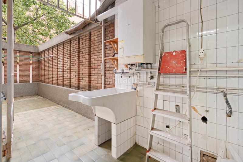 Foto af7f6e69-4358-424d-b836-0d81555d652f. Pis amb calefacció aparcament a Sant Gervasi - Galvany Barcelona