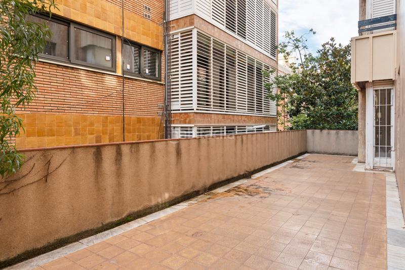 Foto c034f707-eb91-4ca9-8aa9-2bc350ef3cdb. Pis amb calefacció aparcament a Sant Gervasi - Galvany Barcelona