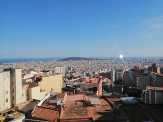 Flat in Carrer de mühlberg 62. Piso venta +balcon y vistas barcelona