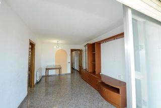 Pis  Carrer de mühlberg. Piso venta +balcon y vistas barcelona