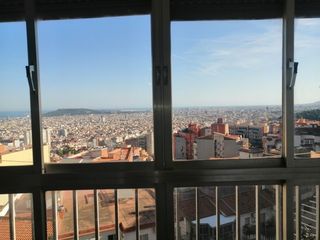 Appartamento  Carrer de mühlberg. Piso venta +balcon y vistas barcelona