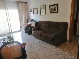 Pis a Carrer de mühlberg 28. Piso amplio con balcon y vistas. facil acceso