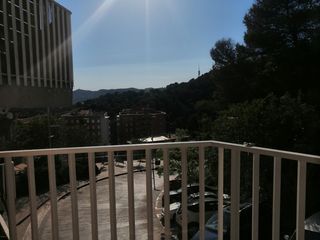 Pis a Carrer de mühlberg 28. Piso amplio con balcon y vistas panoramicas.  facil acceso