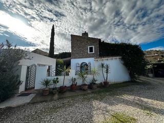 Casa a Sorbas. Casa con terreno en sorbas, zona de cariatiz