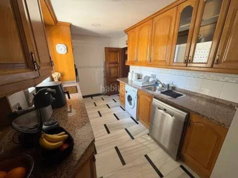 Foto 9a05a49a-b923-4321-bd2c-888b00215200. Rent flat in Playa Levante Benidorm