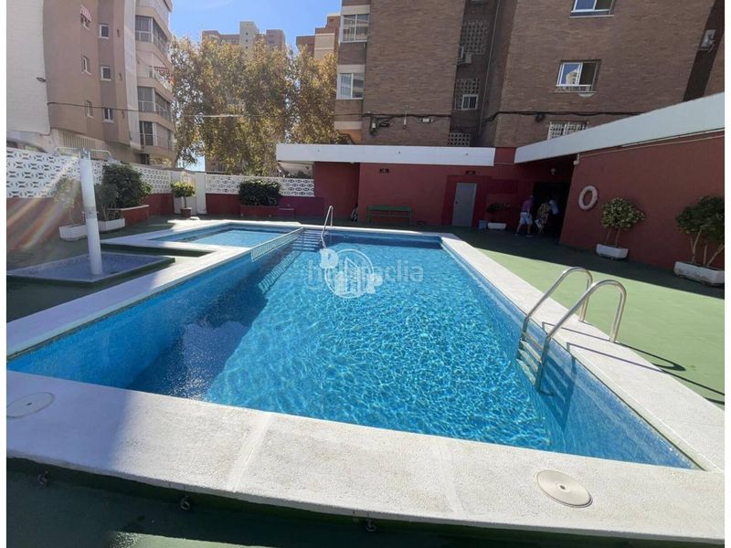 Foto b9cb7002-1881-4952-b54f-b70d25bceea2. Flat with parking pool in Playa Levante Benidorm