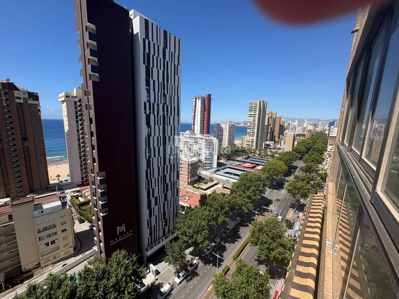 Foto 7f4a61d4-3de3-43fb-819f-3db0b79980da. Pis amb aparcament piscina a Playa Levante Benidorm