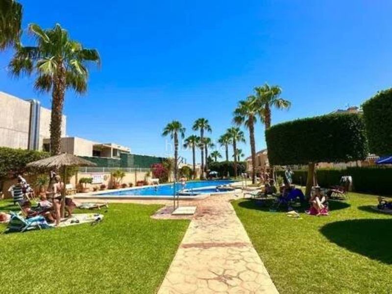 Foto c122c938-3478-406d-be8a-cded8ed4ea67. Chalet en La Marquesa Rojales