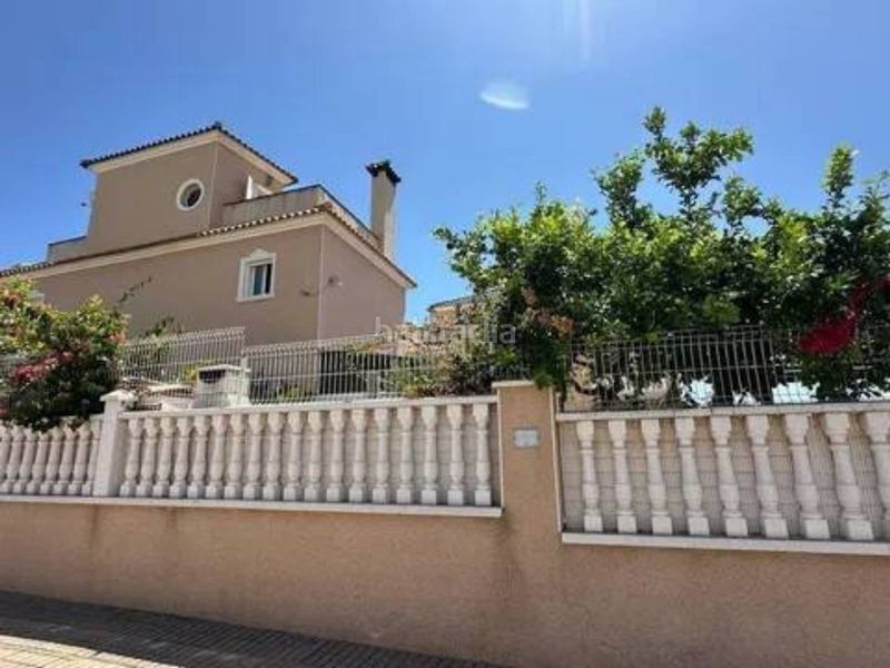 Foto 0be15568-7b9b-41c4-8366-dc1a7a969c8e. Xalet a La Marquesa Rojales