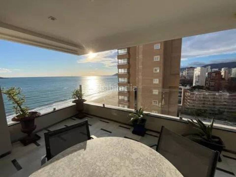 Foto 5419ee2a-65d2-4a0b-98f0-95e0717c6383. Rent flat in Playa Levante Benidorm