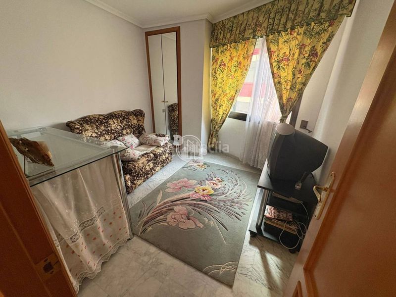 Foto acb43e22-3c87-43e0-bbe8-97b8840897e9. Pis a Centro Urbano Benidorm