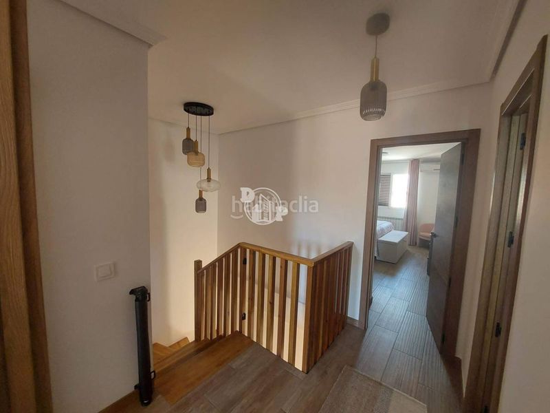 Foto 17b4aeda-d0e1-46a0-9908-17153e1021e2. Casa aparellada a Rincón Alto Benidorm