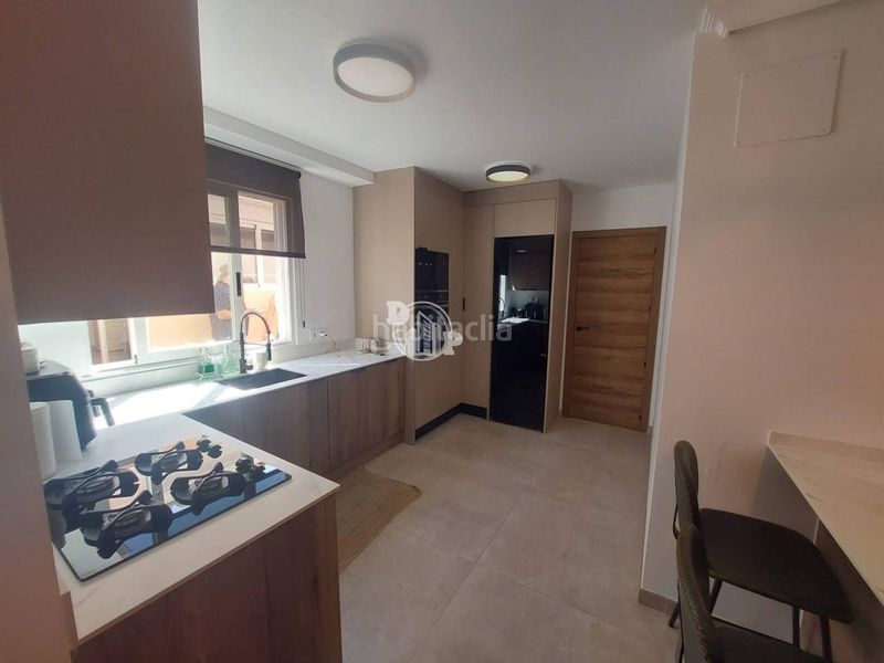 Foto 808c7813-178e-4644-806b-7a85c0f0c98c. Casa aparellada a Rincón Alto Benidorm