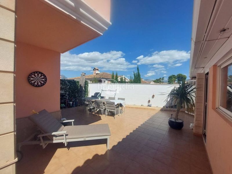 Foto b2380f57-10ae-4be5-b9ac-1c9d6c375e51. Casa aparellada a Rincón Alto Benidorm