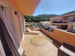 Casa aparellada  Avenida estocolmo. Chalet pareado en venta en racó de loix03503