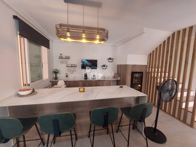 Foto eb419d63-f4d3-4413-bb9b-96d4cdd049e2. Casa aparellada a Rincón Alto Benidorm