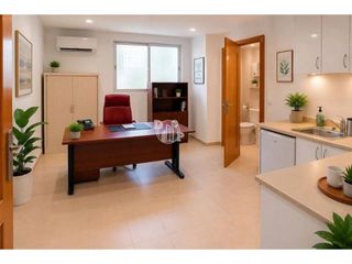 Local Comercial  Calle major. Local en venta en centro