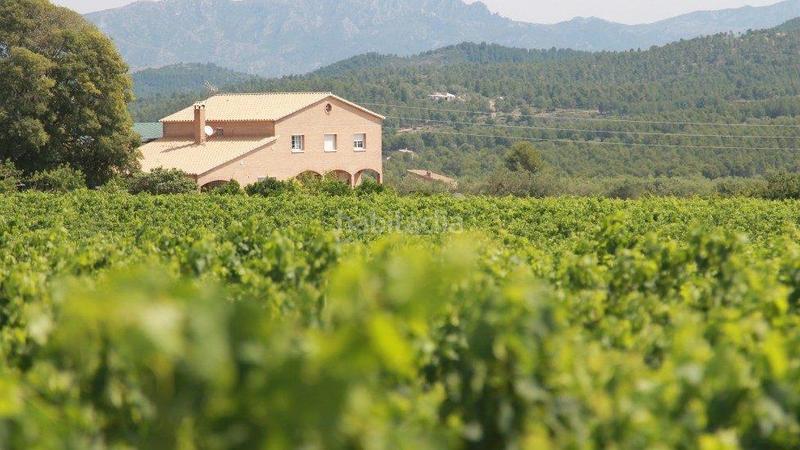 Foto 25786ebe-6c07-4da1-b338-8b6fd19614d7. Masia a Perelló (El)