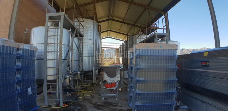 Foto 2c2c21f2-b016-46b0-8897-18b4e291a022. Masia a Perelló (El)