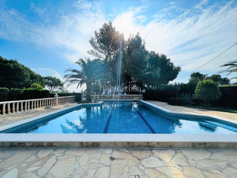 Foto 3735bfe9-35d2-4228-9120-fdd9a124a0b0. Chalet único y exclusivo gran chalet de 174 m2, en primera línea de playa en Ametlla de Mar (L´)