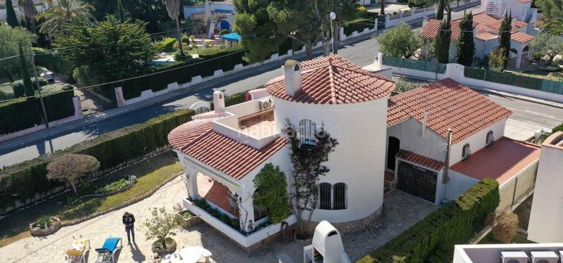 Foto 6ac92569-0c8b-4191-a47c-52b61a6e3202. Chalet único y exclusivo gran chalet de 174 m2, en primera línea de playa en Ametlla de Mar (L´)