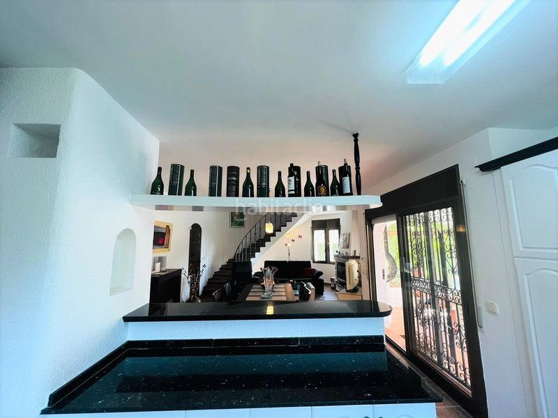 Foto 72d41509-b1fa-4ba0-b379-c1aa0c96cd91. Chalet único y exclusivo gran chalet de 174 m2, en primera línea de playa en Ametlla de Mar (L´)