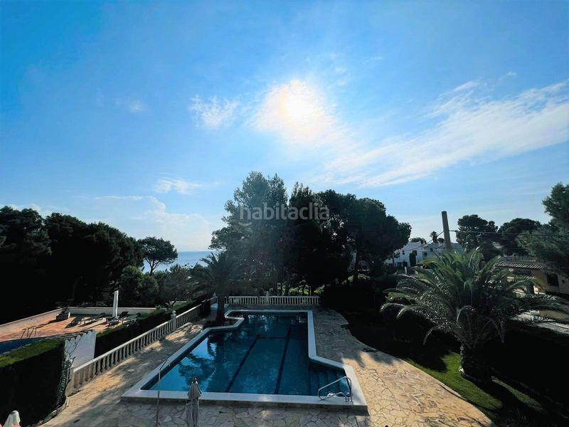 Foto bb84d23f-a5a1-487b-8f7d-bb85df5c0a5d. Chalet único y exclusivo gran chalet de 174 m2, en primera línea de playa en Ametlla de Mar (L´)