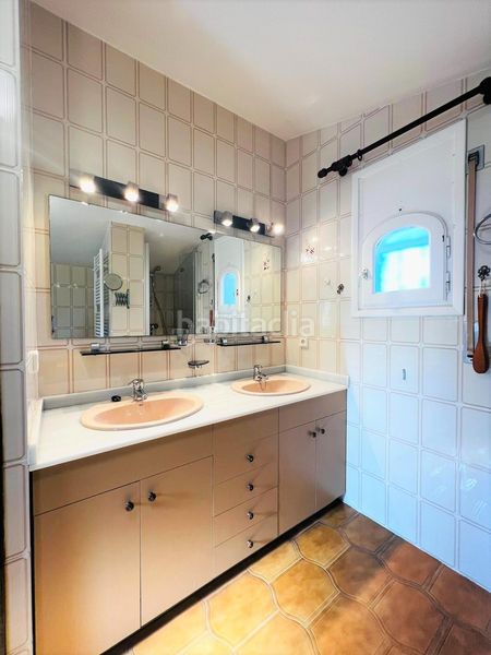 Foto fa3ce8ef-293e-44f6-b629-d23d89079a47. Chalet único y exclusivo gran chalet de 174 m2, en primera línea de playa en Ametlla de Mar (L´)