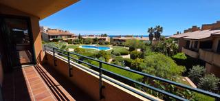 Apartment in Marina de Sant Jordi. Apartamento con vistas al mar en lametlla de mar, a un paso de l