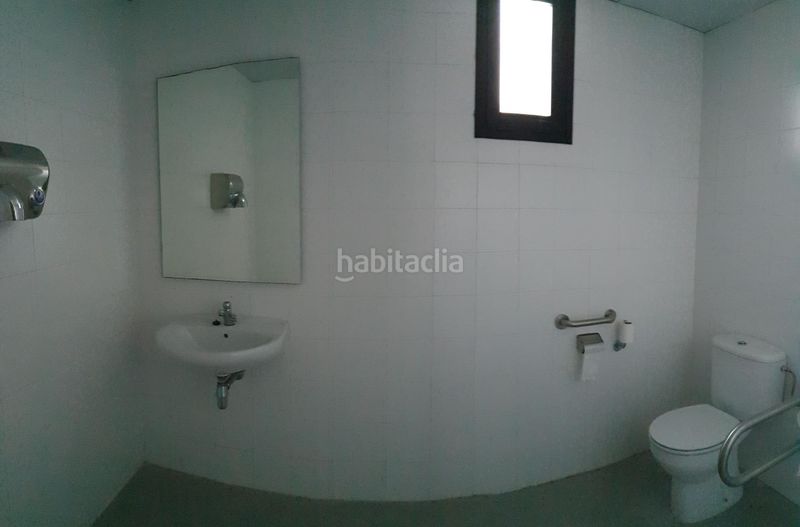 Foto 062aa14c-f155-4361-9699-2d5ccf0a1d12. Local comercial a Perelló (El)