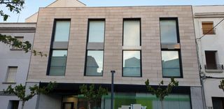 Geschäftsraum in Perelló (El). Local multifuncional de 250 m2 con posibilidad de cambio de uso