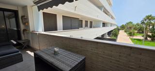 Pis a Roques Daurades-L´Estany. Apartamento moderno con terraza y vistas al mar a 70m de la play