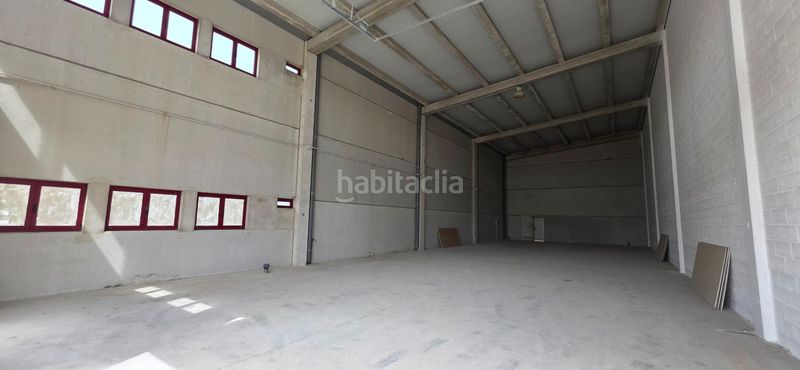 Foto 0065bddb-f0f9-4dd5-ad91-4462f335953d. Industrial building in Deltebre