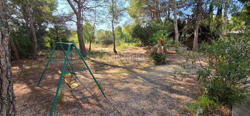 Foto 3b9852bb-38d9-4dbe-acb2-45681660a1eb. Casa chalet unifamiliar con gran parcela ajardinada a 750 m de las calas de lametlla de mar en Ametlla de Mar (L´)