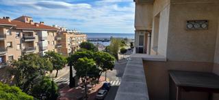 Etagenwohnung in L´Ametlla de Mar. Piso exterior de 106 m2 con terraza y vistas al mar en lametlla