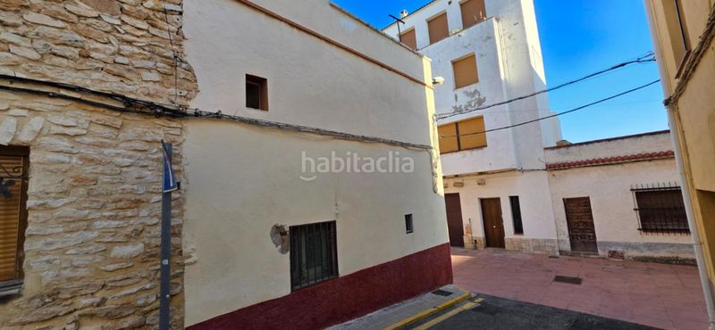 Foto 6d12ce64-9ddc-4ef1-96a2-ba832c91d661. Casa oportunidad en el casco antiguo casa con 2 apartamentos y terraza en Ametlla de Mar (L´)