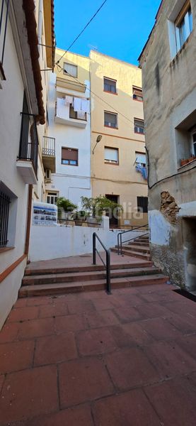 Foto c991770c-10c2-4eff-8023-32703331e1c1. Casa oportunidad en el casco antiguo casa con 2 apartamentos y terraza en Ametlla de Mar (L´)