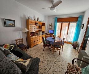 Zweist�ckige Wohnung in L�Ametlla de Mar. Vive a 200 metros del mar! amplio d�plex con terraza en el centr
