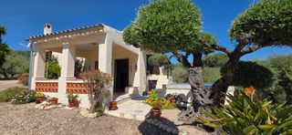 Casale in Perelló (El). Encantadora finca rústica con casa de campo, jardín mediterráneo