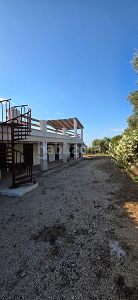 Foto 412730c4-d91b-4451-8e79-e969b30ac64d. Masia amb calefacció aparcament piscina a Perelló (El)