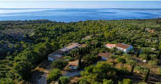Mas à Perelló (El). Extraordinaria propiedad rural con 850 m2 construidos, vistas al