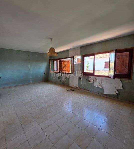 Foto 4fedac6f-114c-4fe5-8fd5-e4cc3d2a817d. Casa amb aparcament piscina a Ampolla (L´)