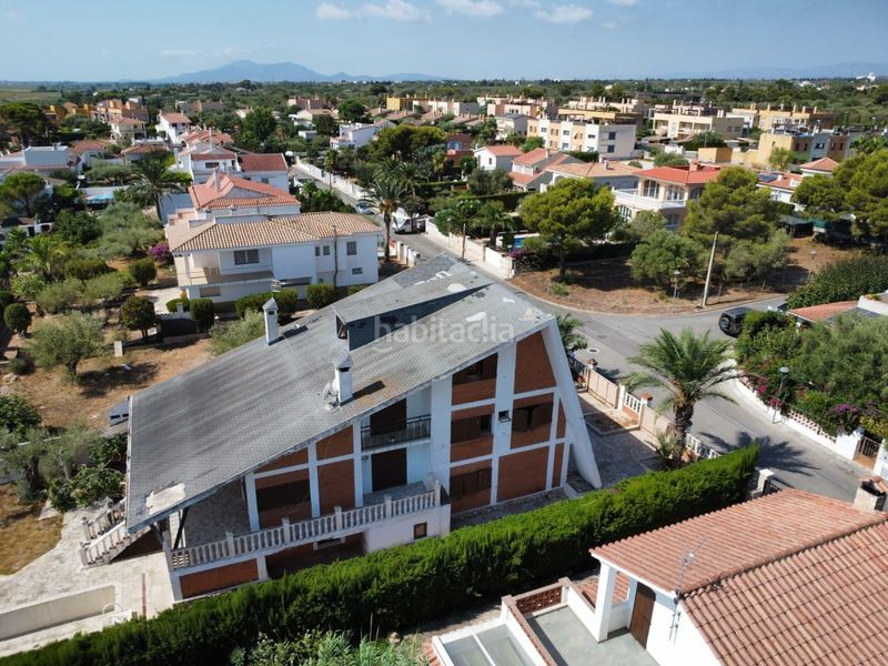 Foto 50ce26c0-cbad-4021-94ed-493b84e3a583. Casa amb aparcament piscina a Ampolla (L´)